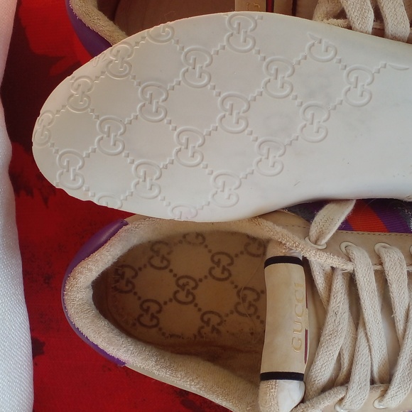 Authentic Gucci Screeners - Picture 3 of 7